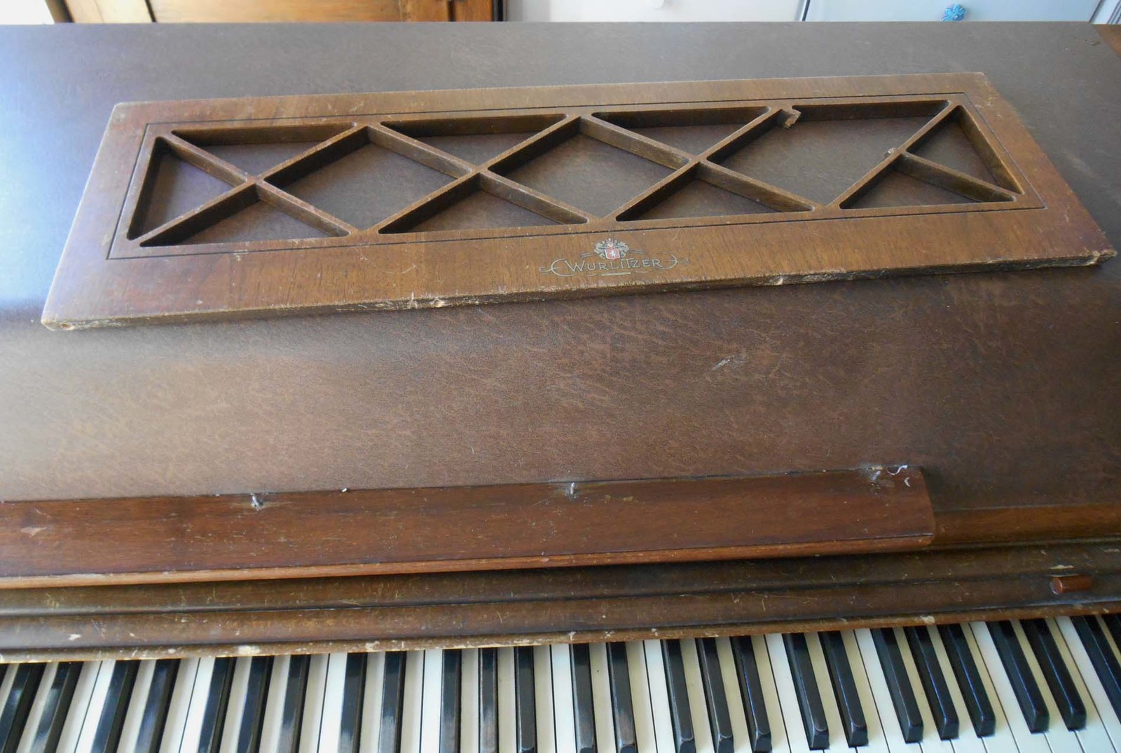 wurlitzer spinet piano 1940s