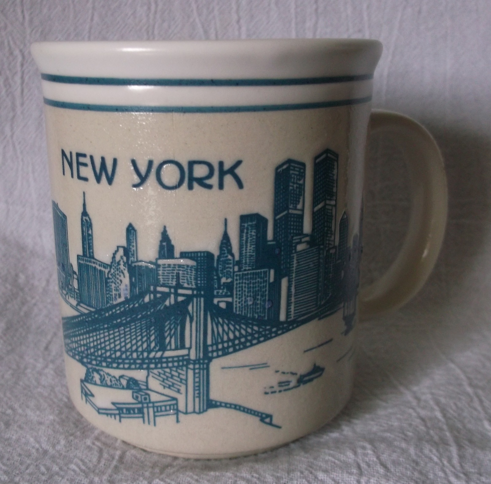 Vintage NEW YORK Coffee Mug Cup Stoneware TWIN TOWERS Impressed Skyline