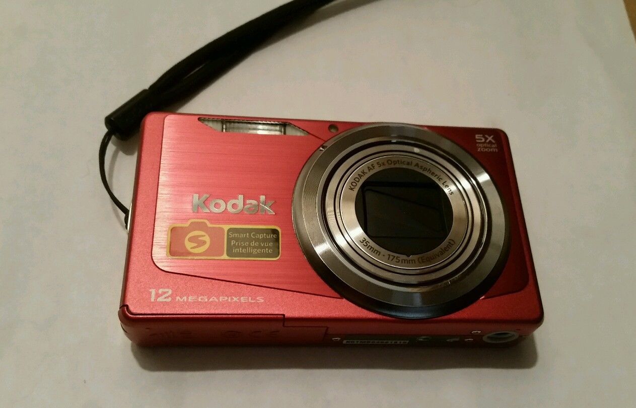 Kodak EasyShare M381 12 MP Digital Camera Red Digital Cameras