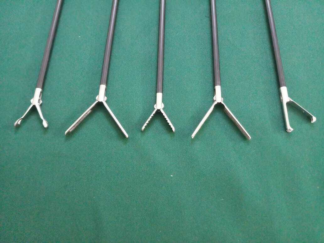Laparoscopic Debakey Fenestrated Babcock Alligator Grasper Forceps