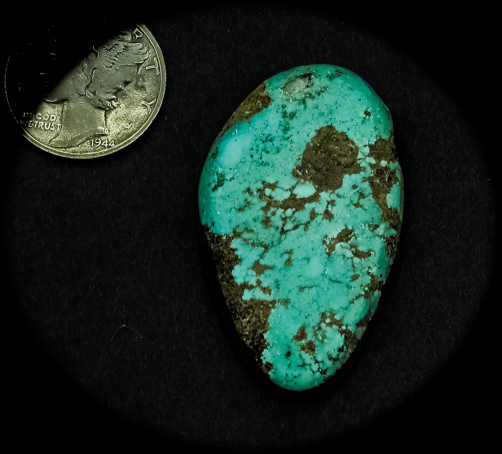 39.0 cwt. Vintage Morenci Turquoise Cabochon Turquoise