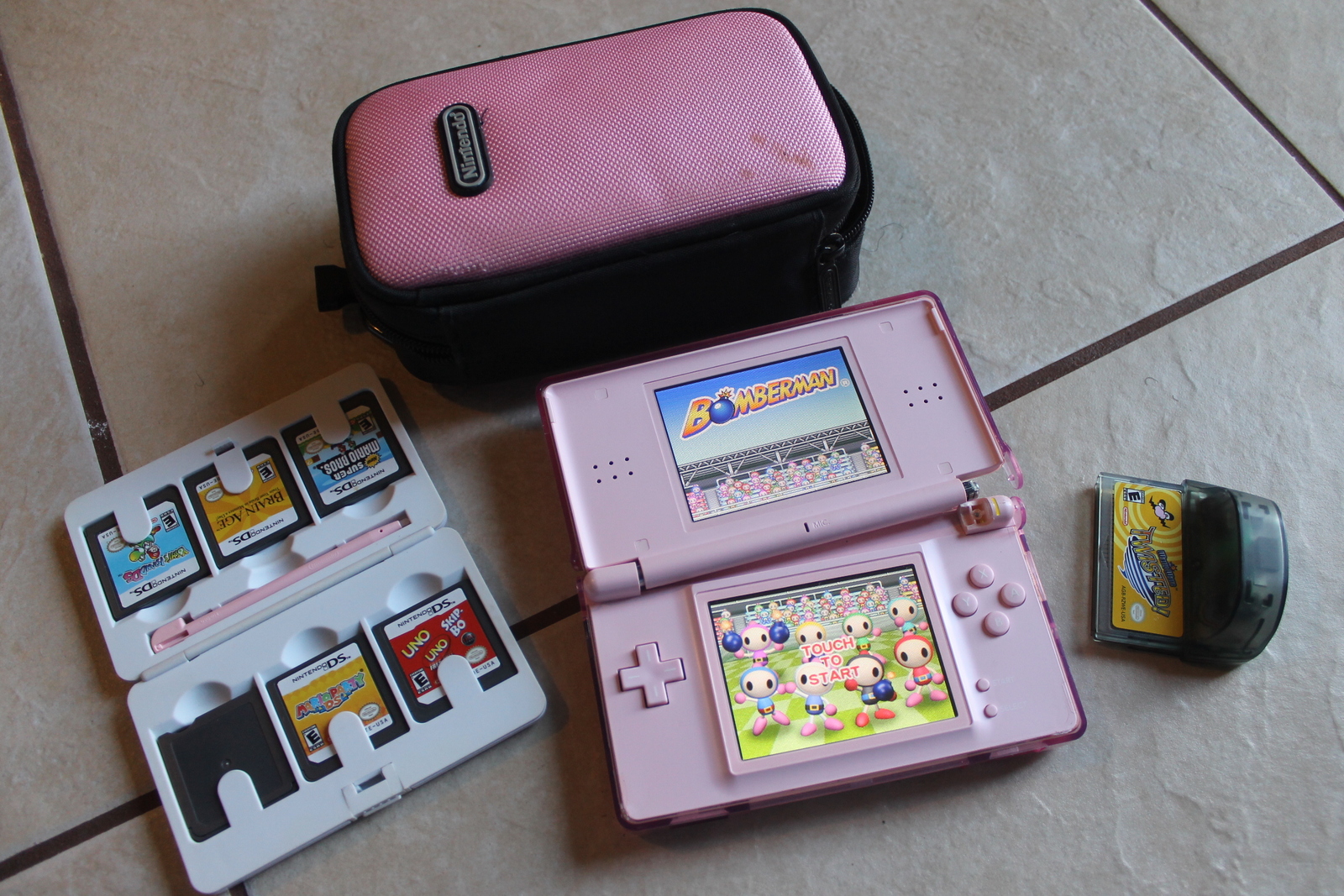 pink nintendo ds