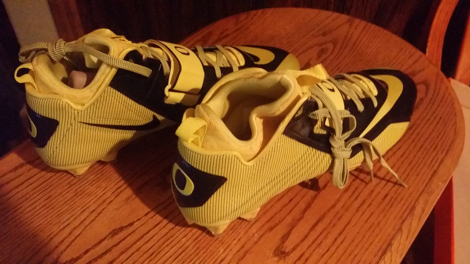 CJ Elite 2 TD Oregon Ducks Football Cleats Yellow and Black - $50.00