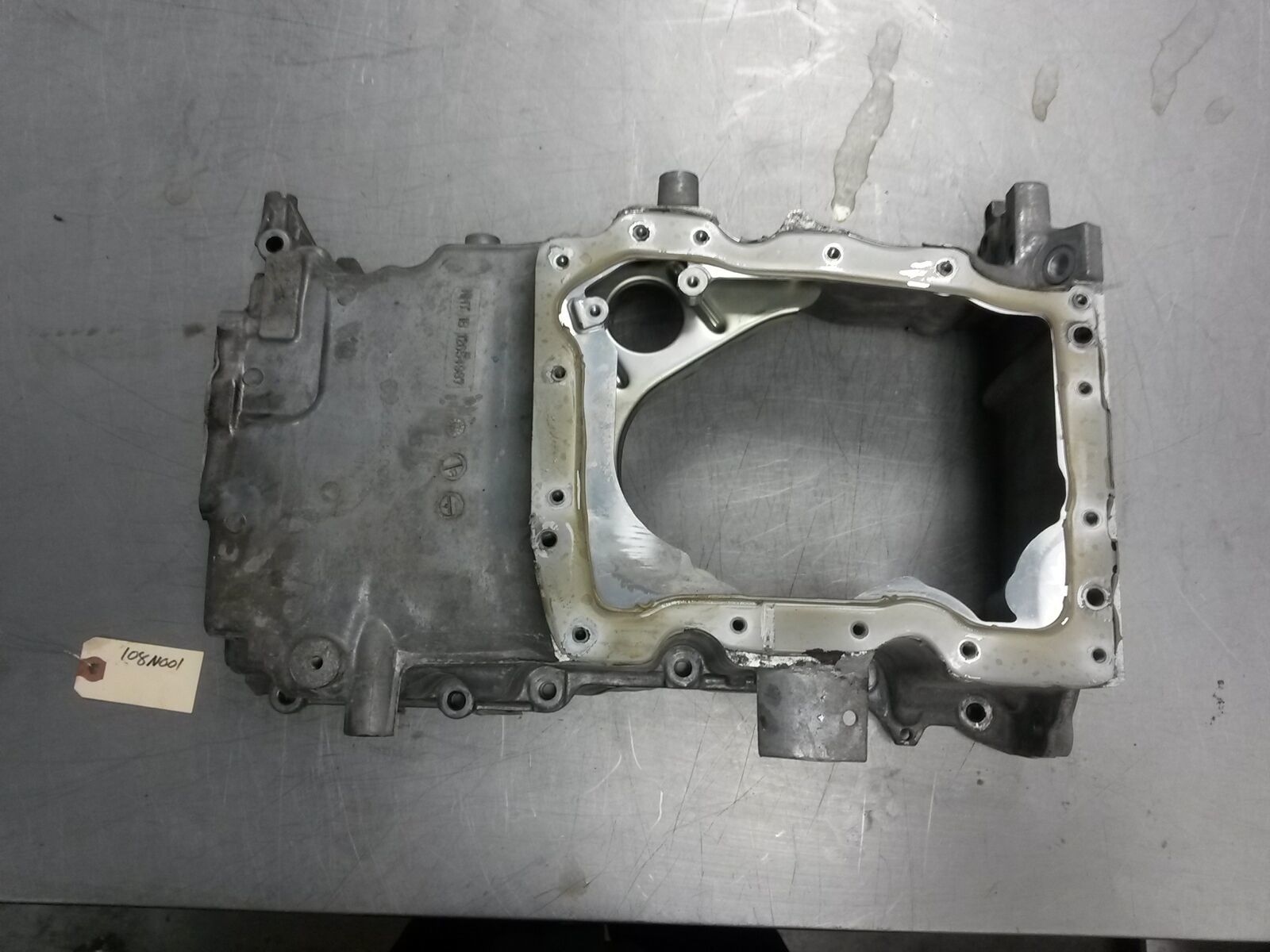 108N001 Upper Engine Oil Pan 2015 Chevrolet Impala 2.5 12654987 Car