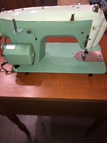 New Home Vintage Sewing Machine Model 532 J-A30 Janome Motor In Mint