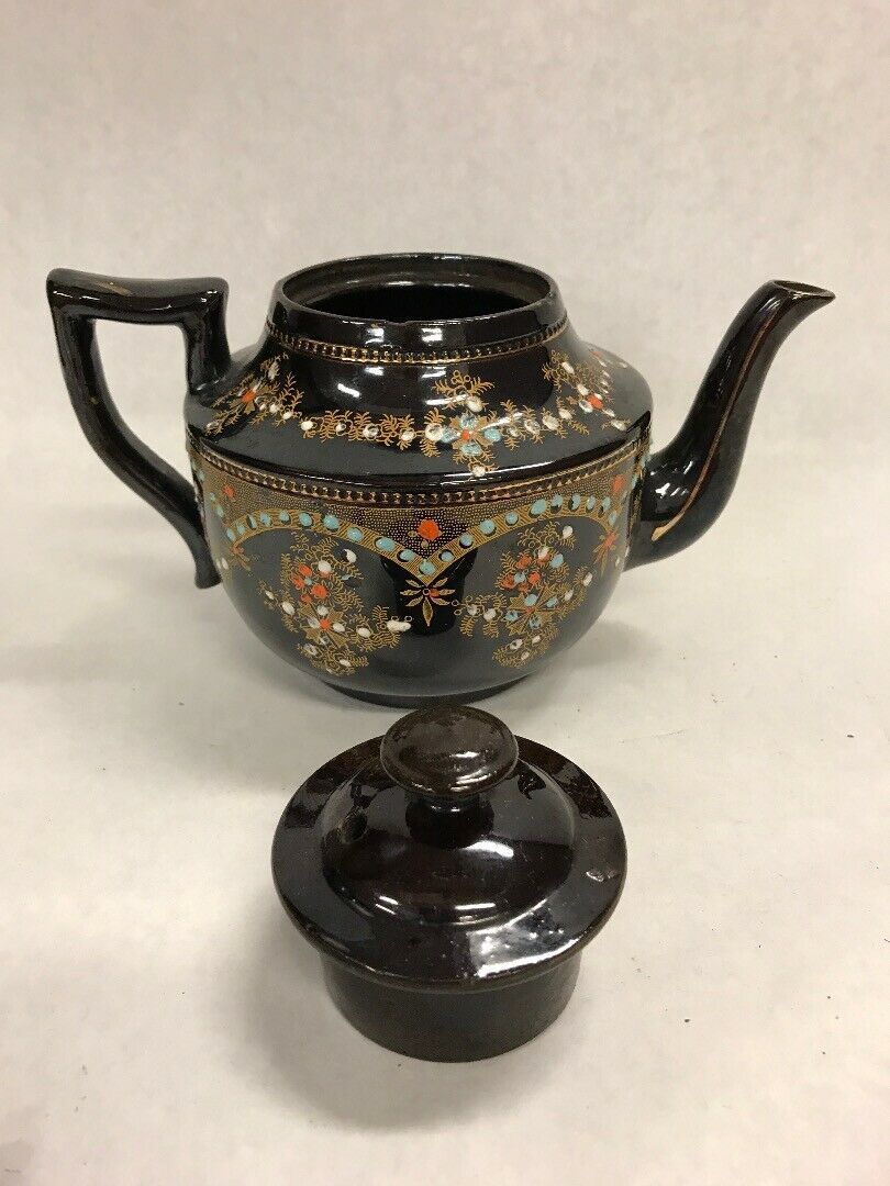 VINTAGE Black hand painted England No 7 Tea Pot Vintage with lid PRICE