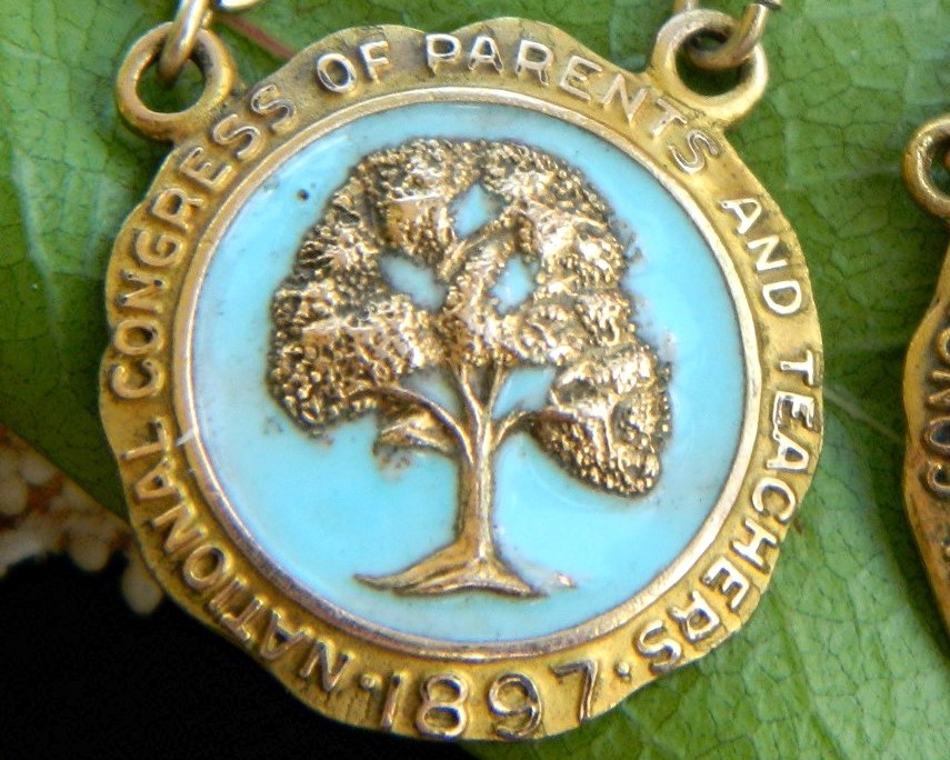 2 Vintage National Congress Parents Teachers Enamel Lapel Pins PTA