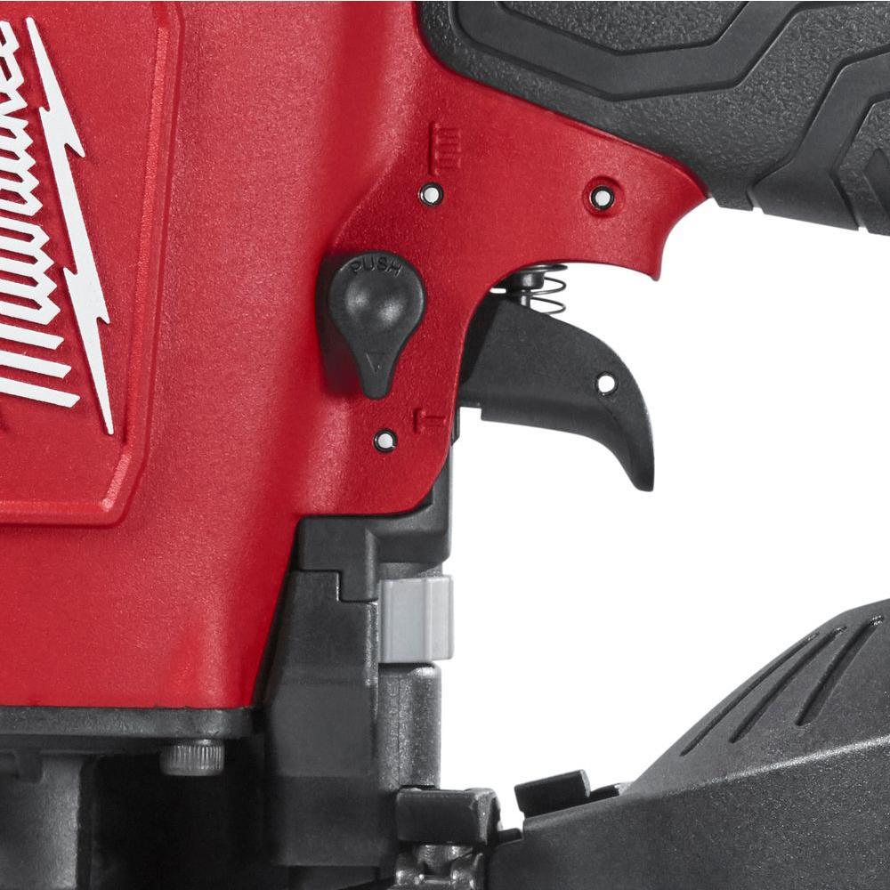 Milwaukee Coil Roofing Nailer 13/4 in. 22 oz. Milled Face Framing