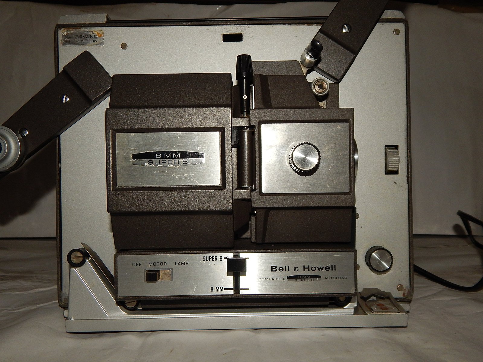 Bell and Howell Super 8 mm & 8 mm Film Projector Autoload Model 456A