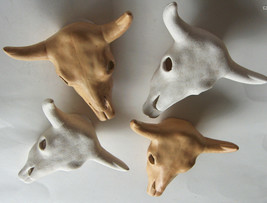 4-CERAMIC STEER/BULL  HEAD SKULL WALL HANGING WITH HORNS + a lizard-sout... - £45.87 GBP