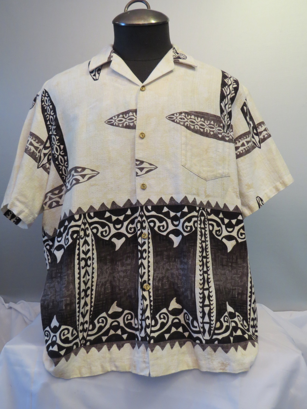 Retro RJC Aloha Hawaiian Shirt - Black and White Tribal Pattern - Men's ...