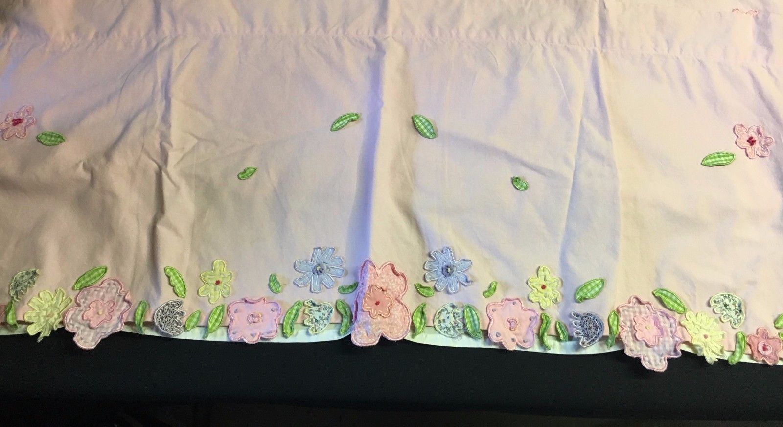 POTTERY BARN KIDS DAISY GARDEN VALANCE 44 x 18 PINK FLORAL GINGHAM TRIM LINED 