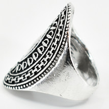 Bohemian Inspired Silver Tone Ornate Oval Horse Bit Links Statement Ring image 2