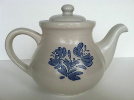 Vintage Pfaltzgraff Large Teapot Stoneware 550Y Yorktowne Pattern - $29.82