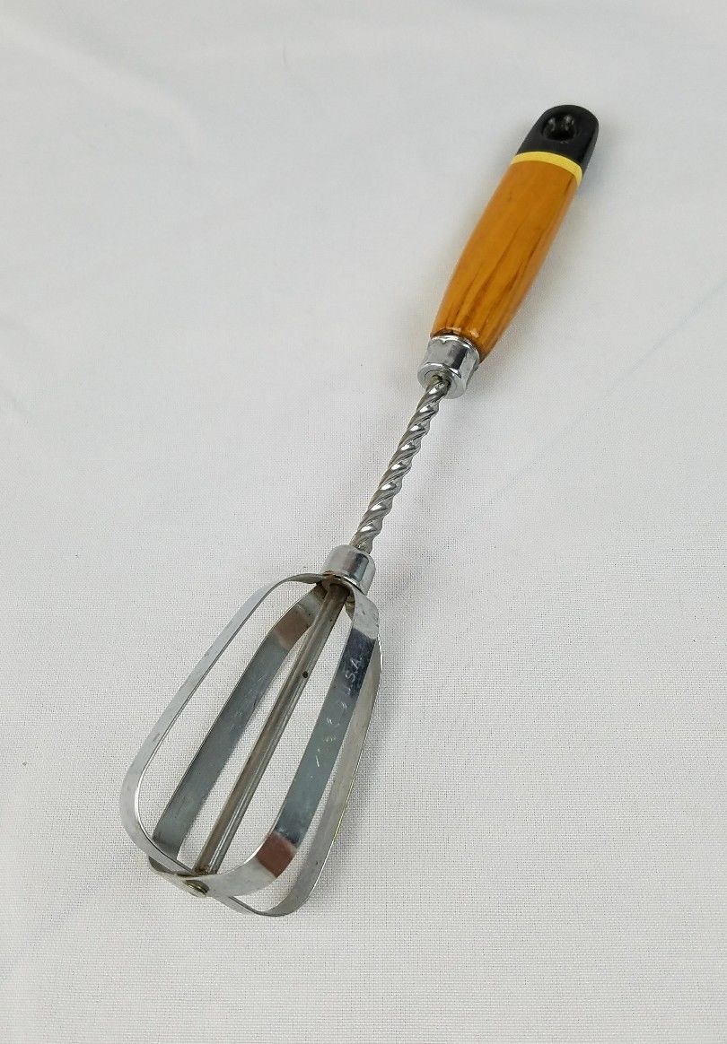 Egg Cracker Scrambler Manual Beater Mini Hand Mixer Whisk Scramble Stirrer Tool