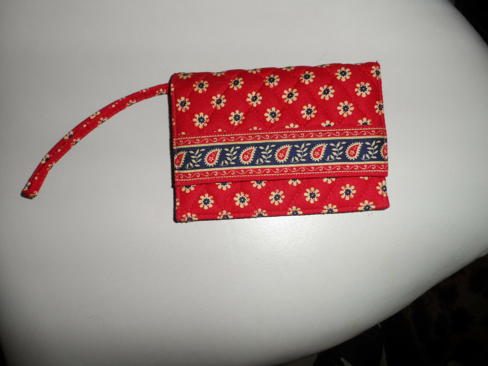 Vera Bradley Old Style Wristlet With Room And 50 Similar Items Vera Bradley Old Style Wristlet With Room And 50 Similar Items