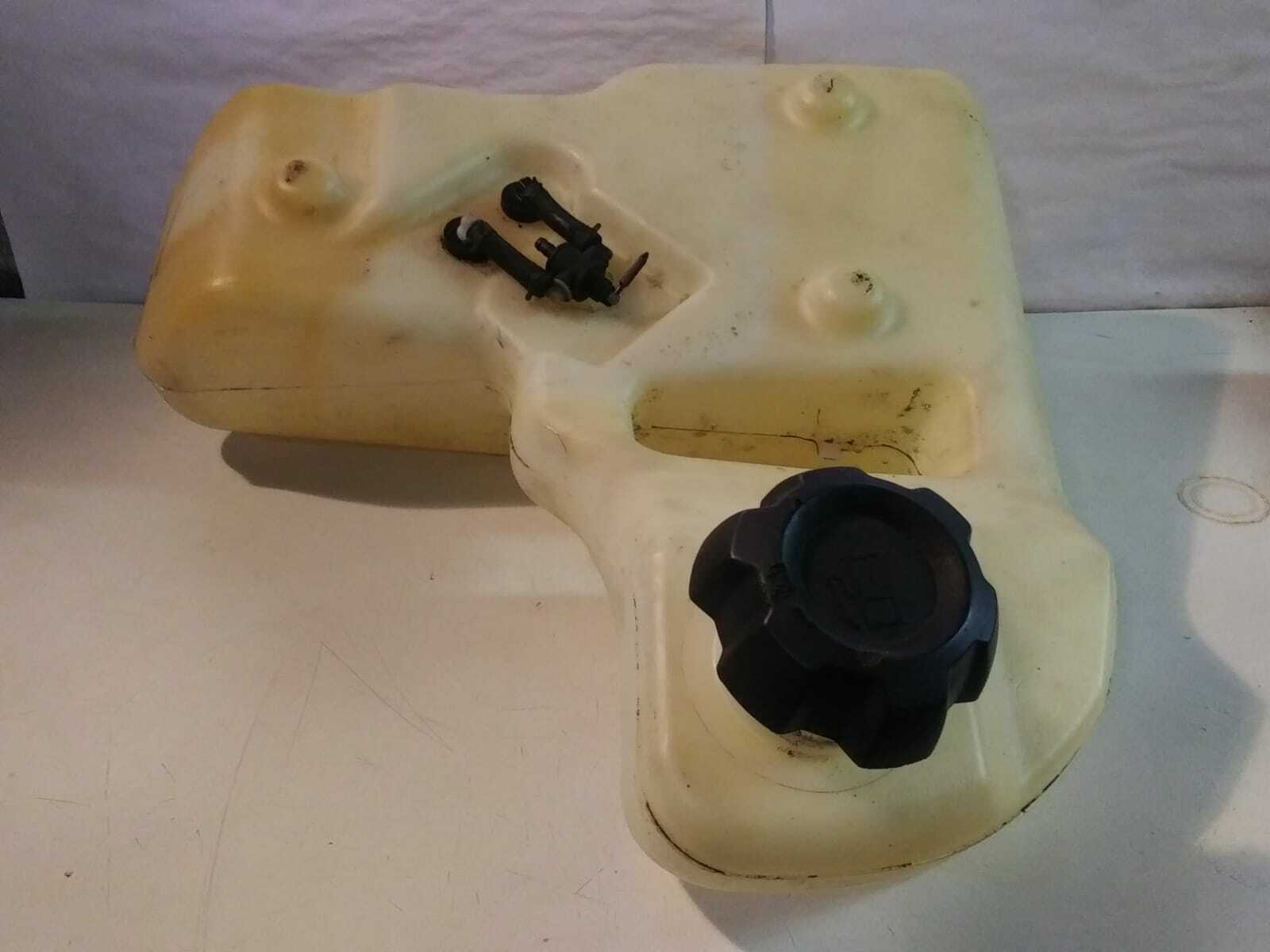 AYP CRAFTSMAN FUEL TANK 422804 GAS TANK REAR FUEL TANK Lawn Mower Parts