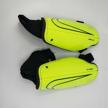 Nike Charge Youth Neon Shin Guards Size Small - £10.79 GBP