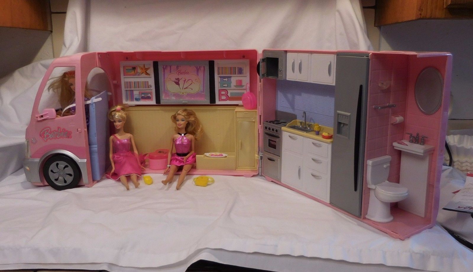 barbie hot tub bus