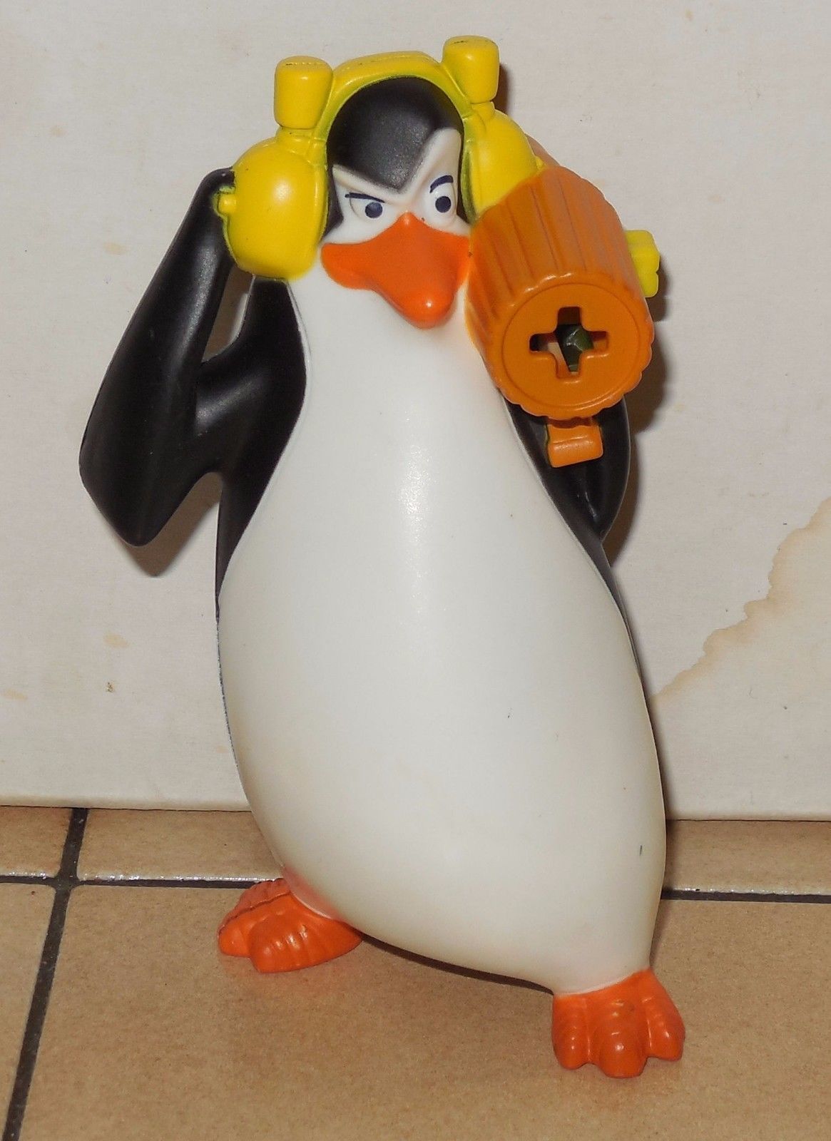 2014 Mcdonalds Happy Meal Toy Penguins Of Madagascar Kowalski Launcher