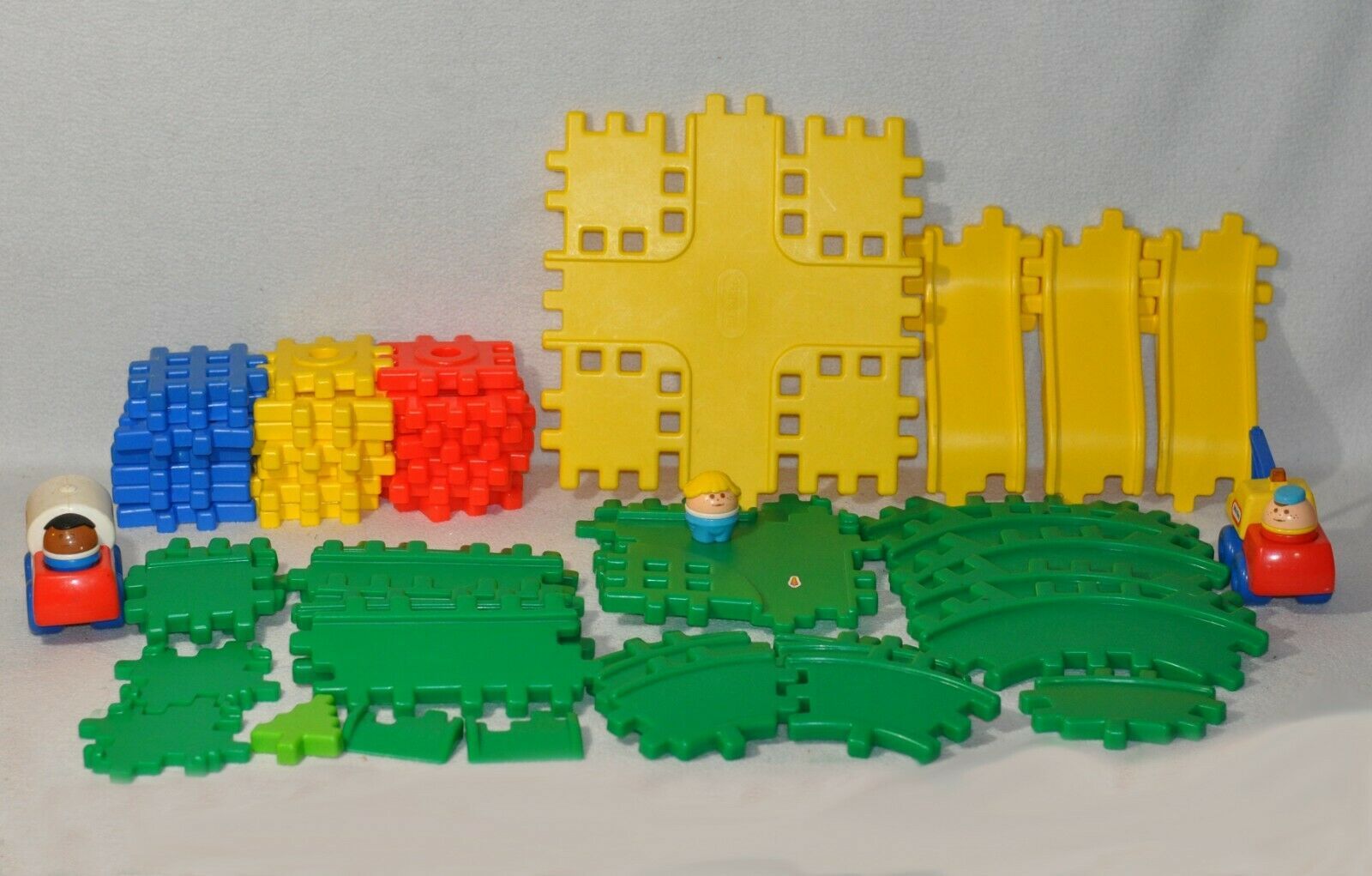 Lot of 61 Pieces of Vtg Little Tikes Wee Waffle Blocks, Green Road