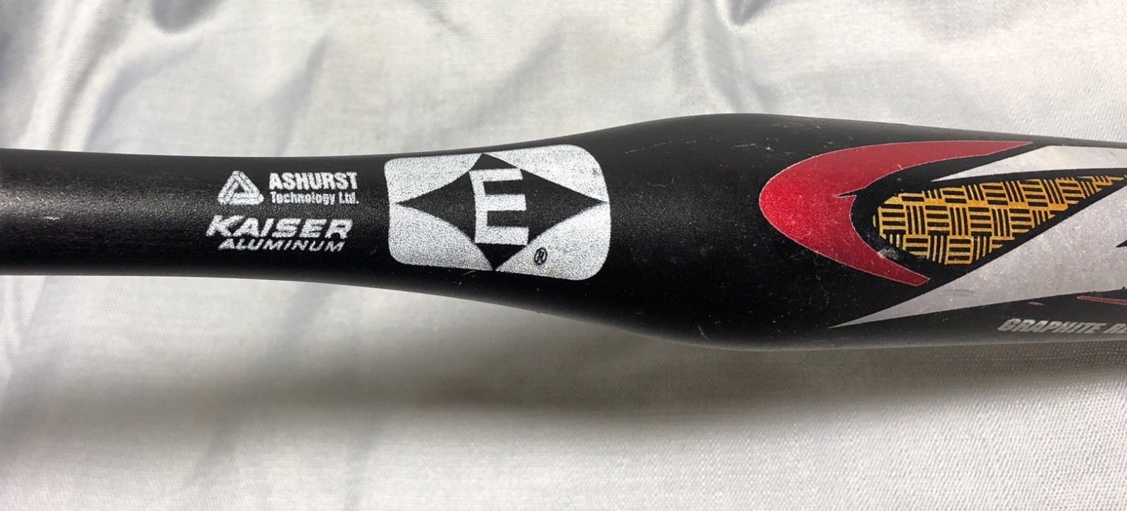 Easton [SZ5ZB] ZCore Redline (11) 33" 22oz Softball Bat (21/4" x 16