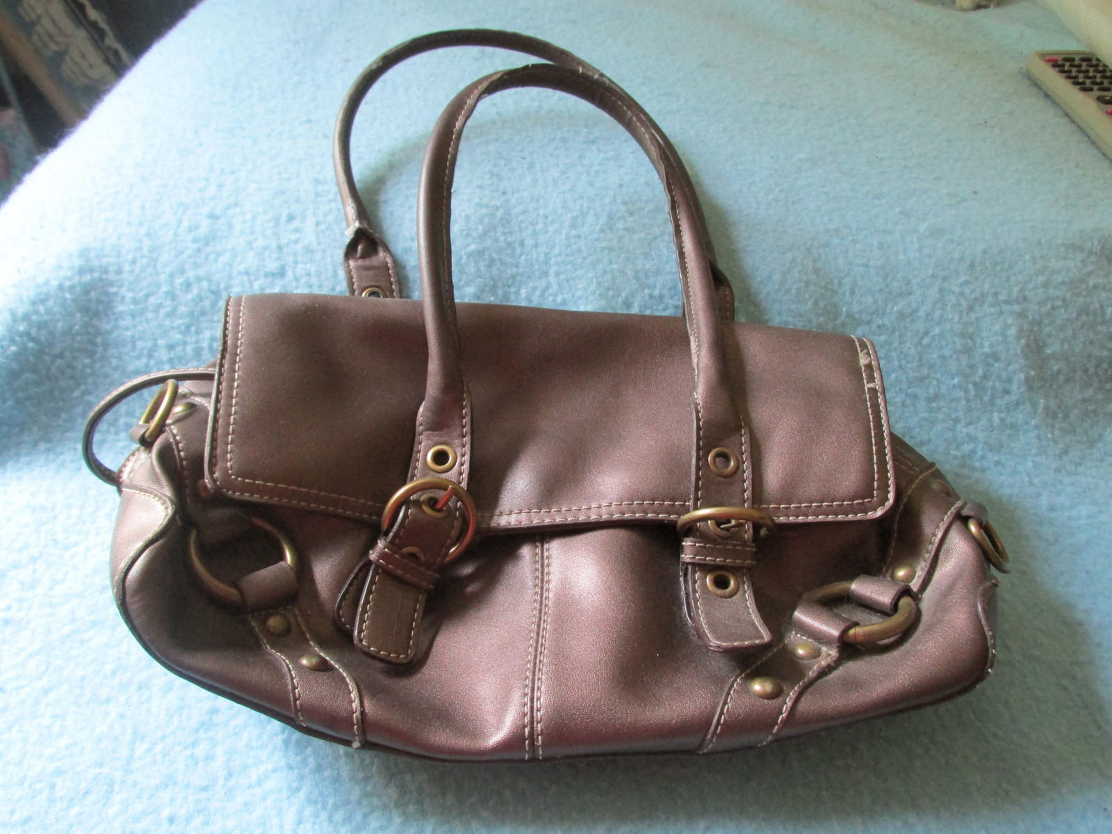 Nine West Used Leather Purse - Used Scratched Mirror - Mild Stained Soft Leather - Handbags & Purses
