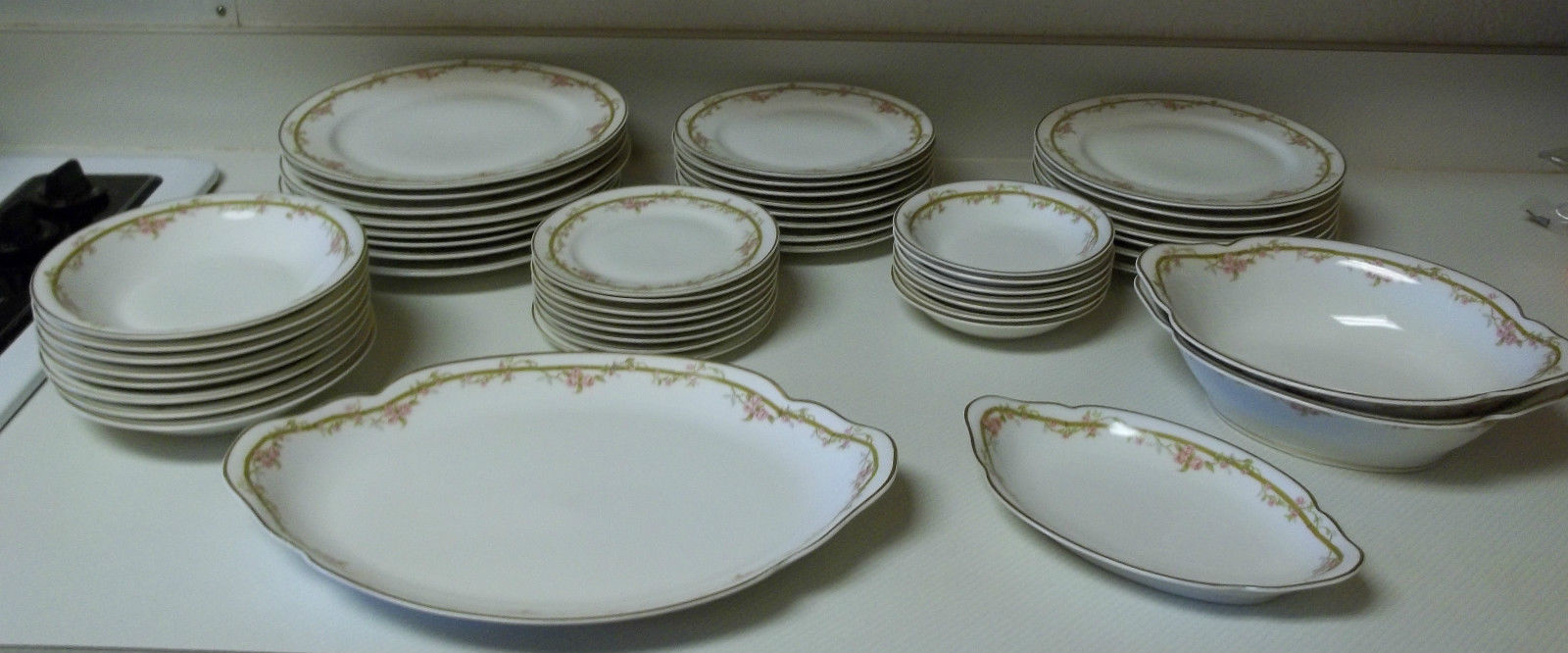 Theodore Haviland Limoges France 50 Piece Set Pink Roses Gold Trim Free