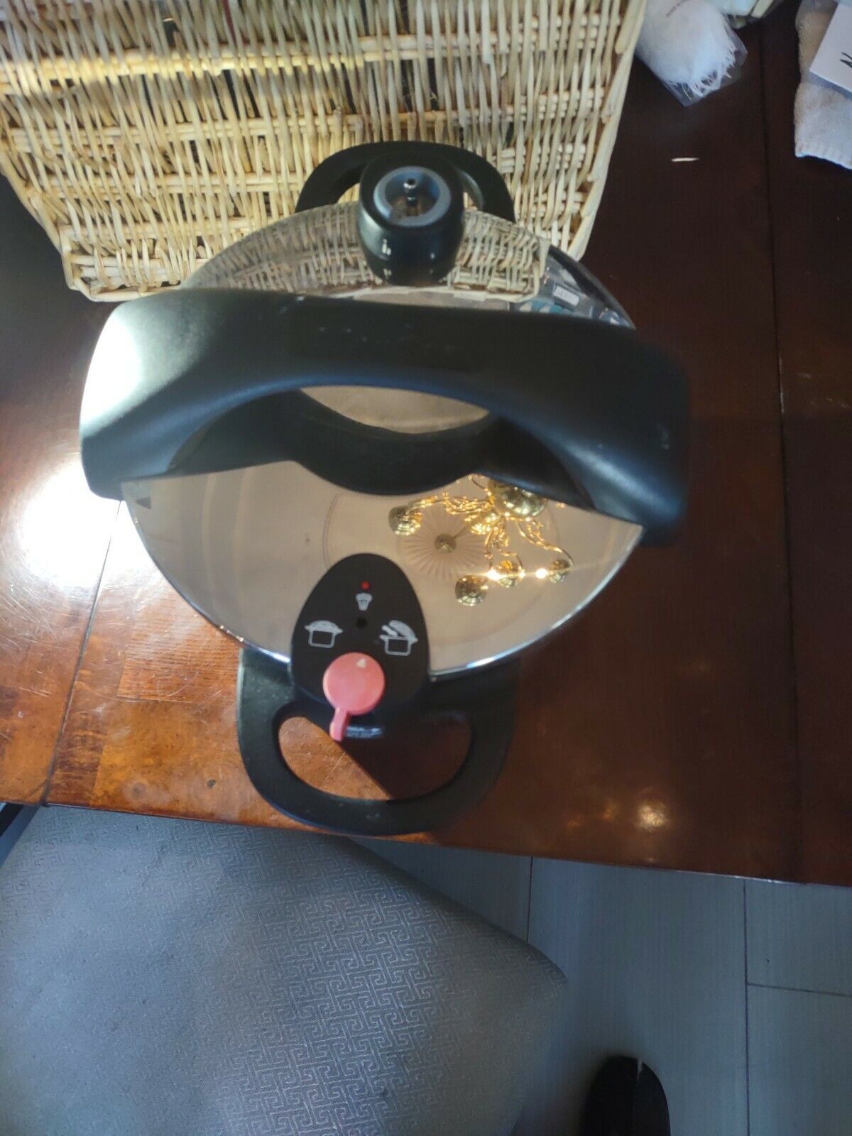 Manttra Pressure CookerRARESHIPS N 24 HOURS Pressure Cookers