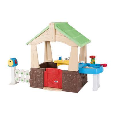 plastic cabin playhouse