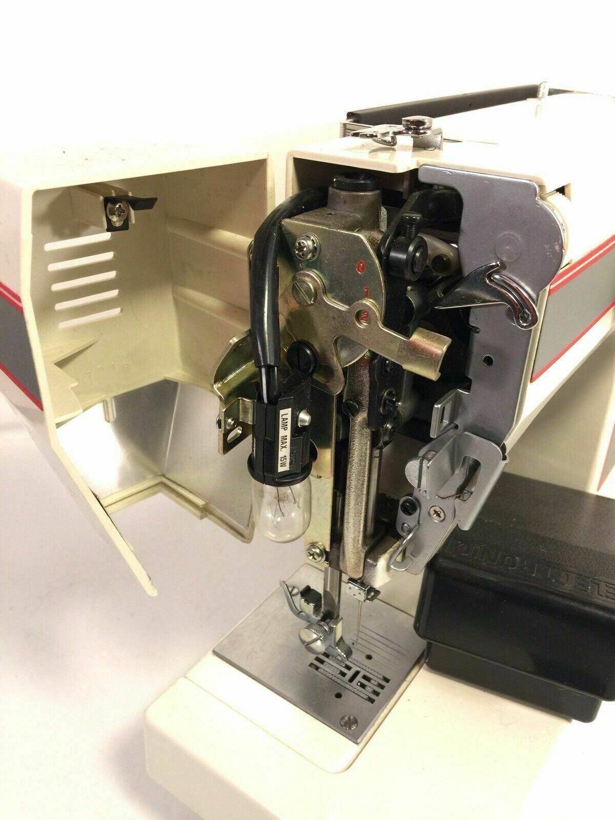 White Company Sewing Machine Vintage Model 1477 Machines