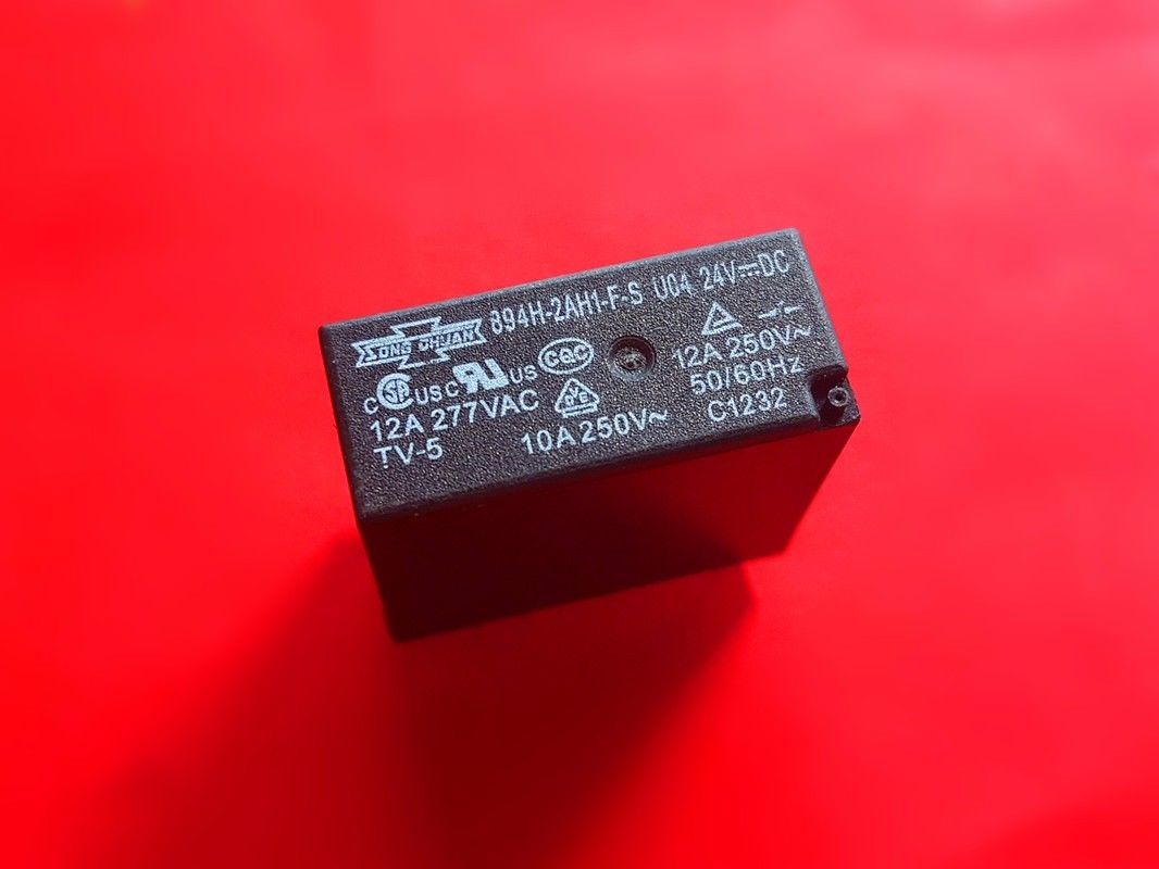 SONG CHUAN 24VDC Relay Brand New 894H-2CC1-F-S 