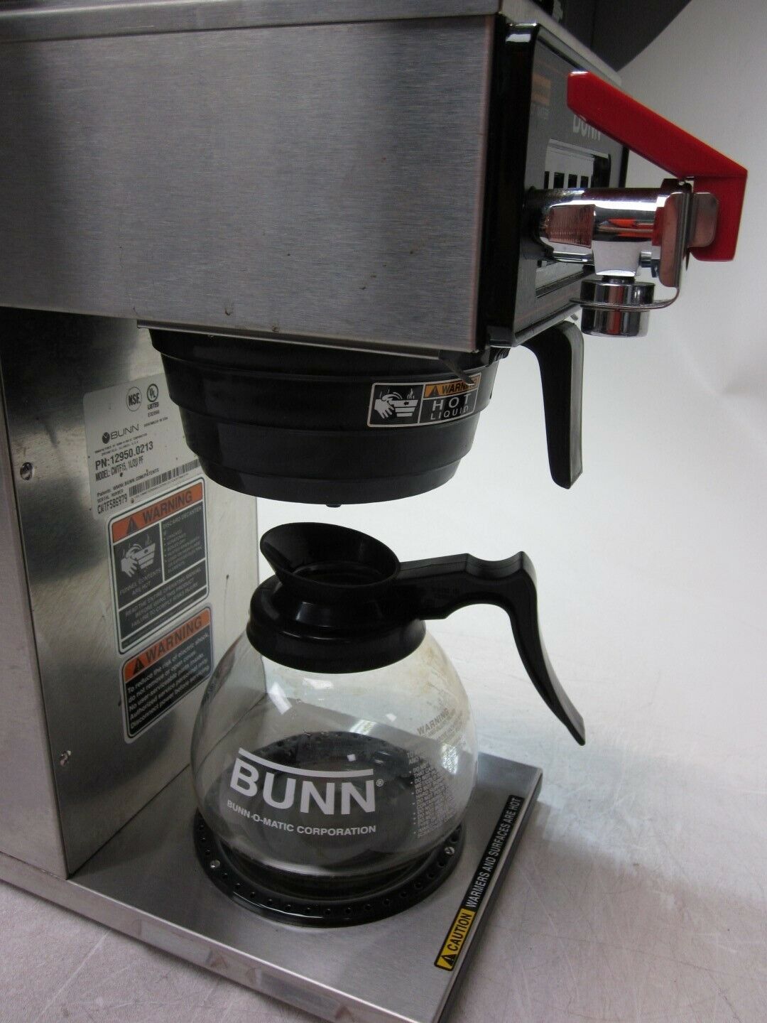 Bunn CW Series CWTF15 12950.0213 Coffee Brewer 3 Warmers with 1 Glass