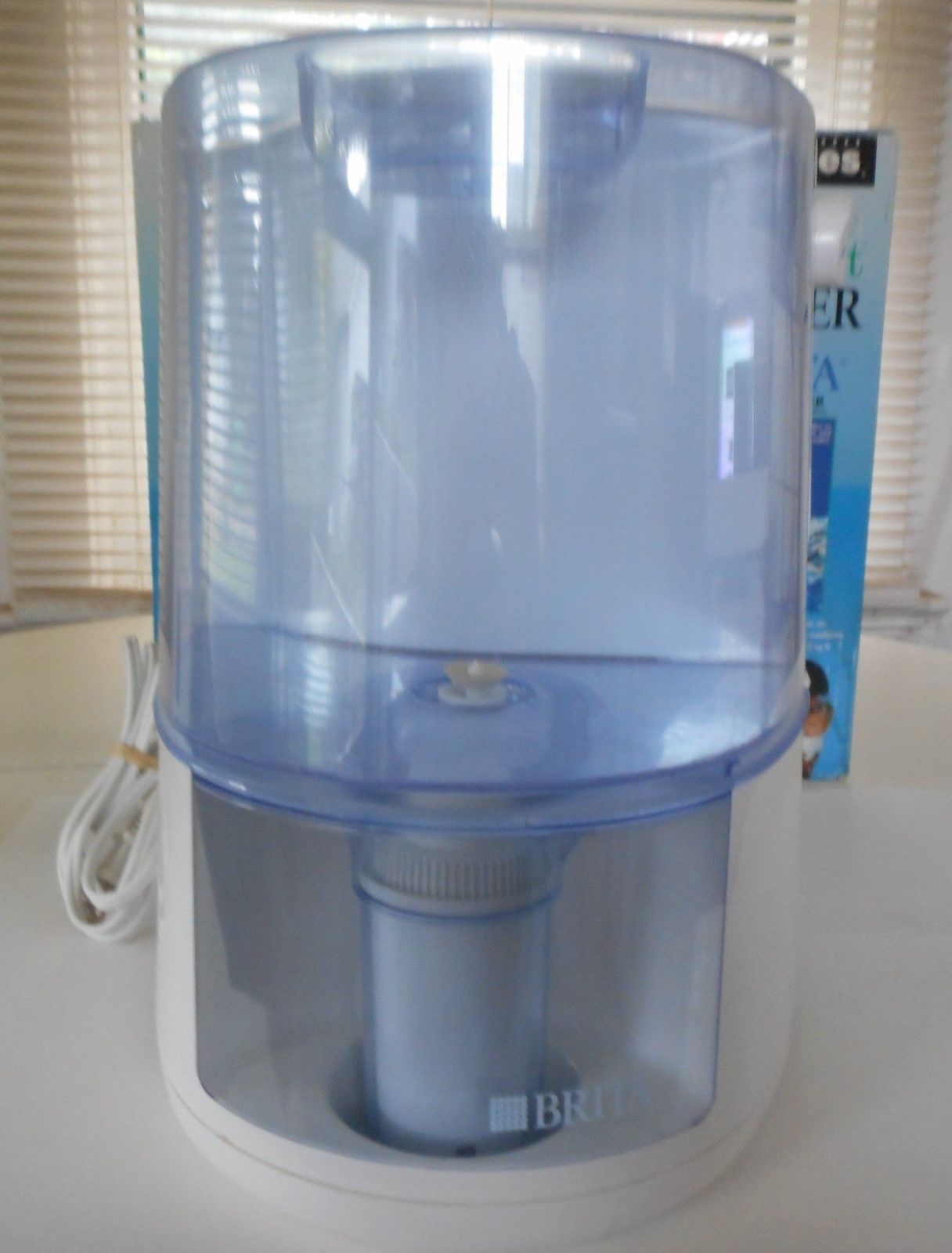 Holmes Pure Mist Humidifier with Brita Water Filter HM2200 Humidifiers