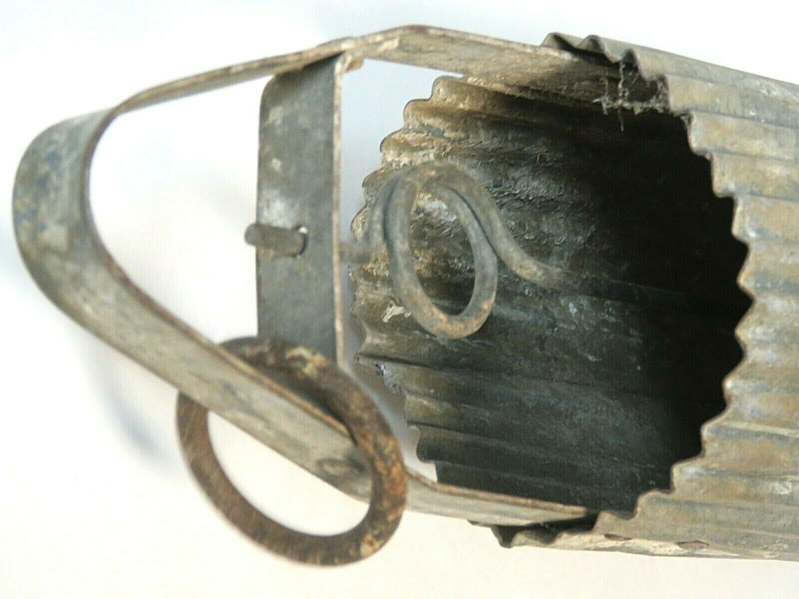 Vintage Primitive Galvanized Well Water Draw Bucket with Handle Garden