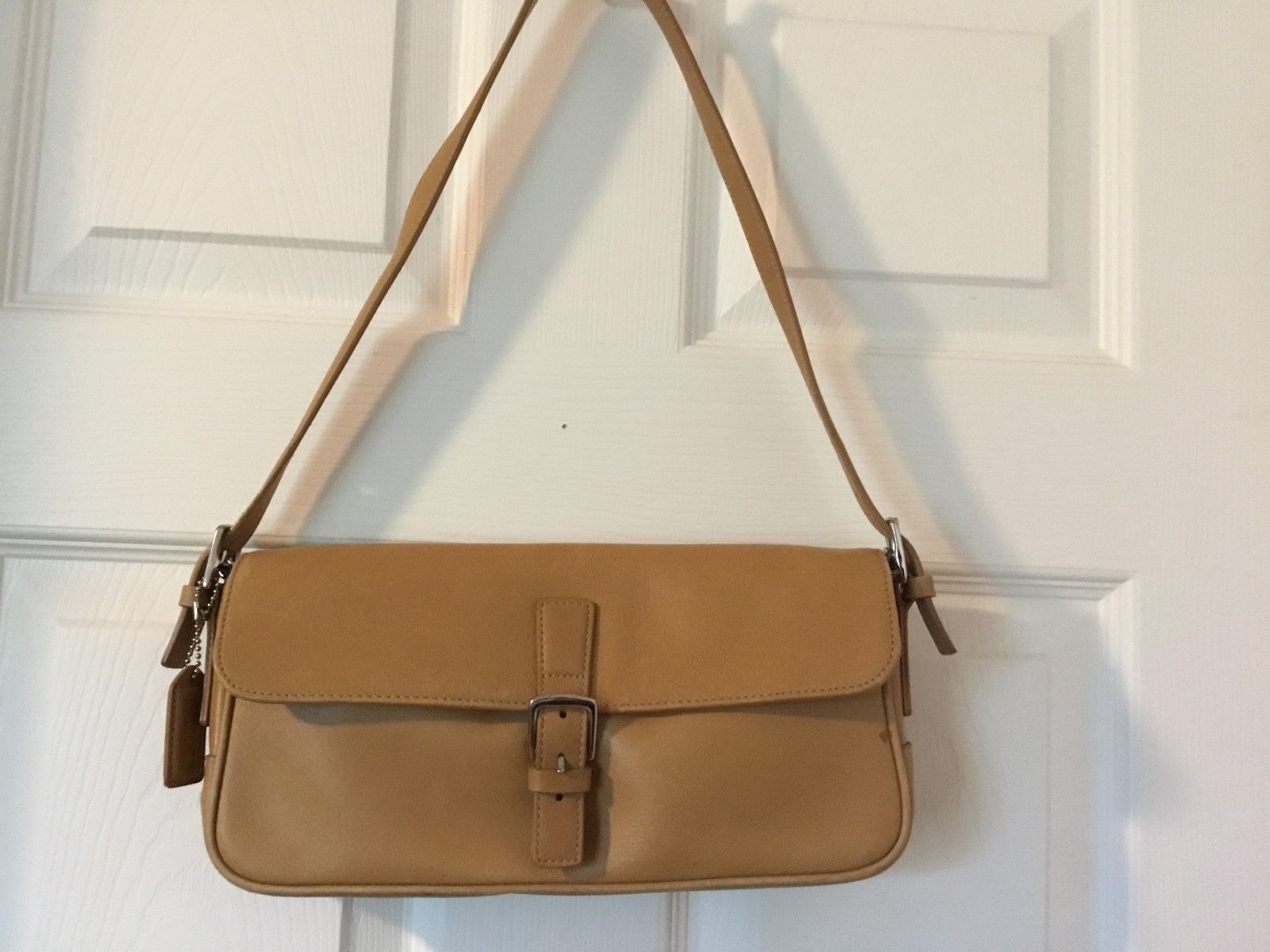 coach hampton shoulder bag