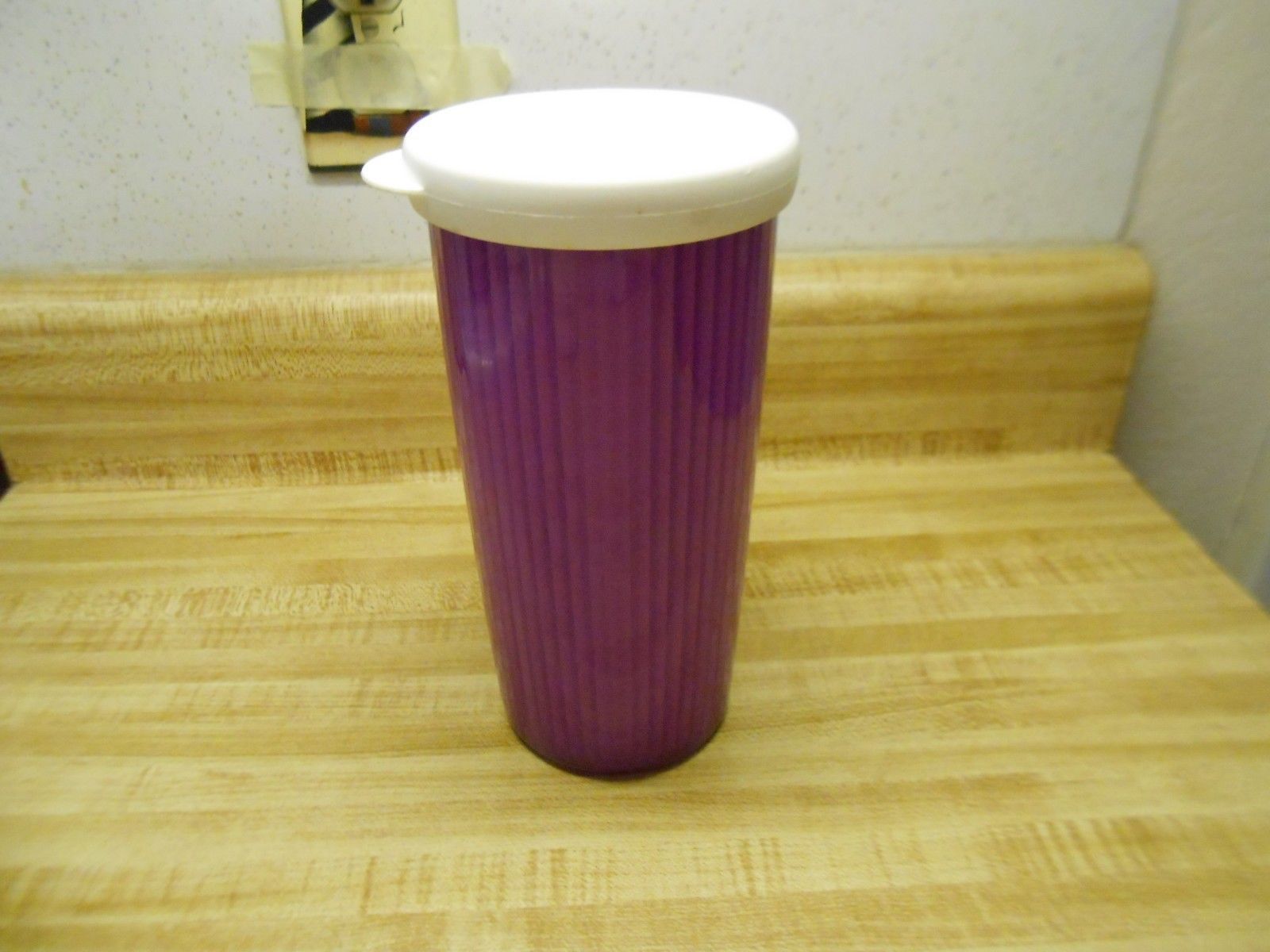 Tupperware insulated tumbler with lid Everything Else
