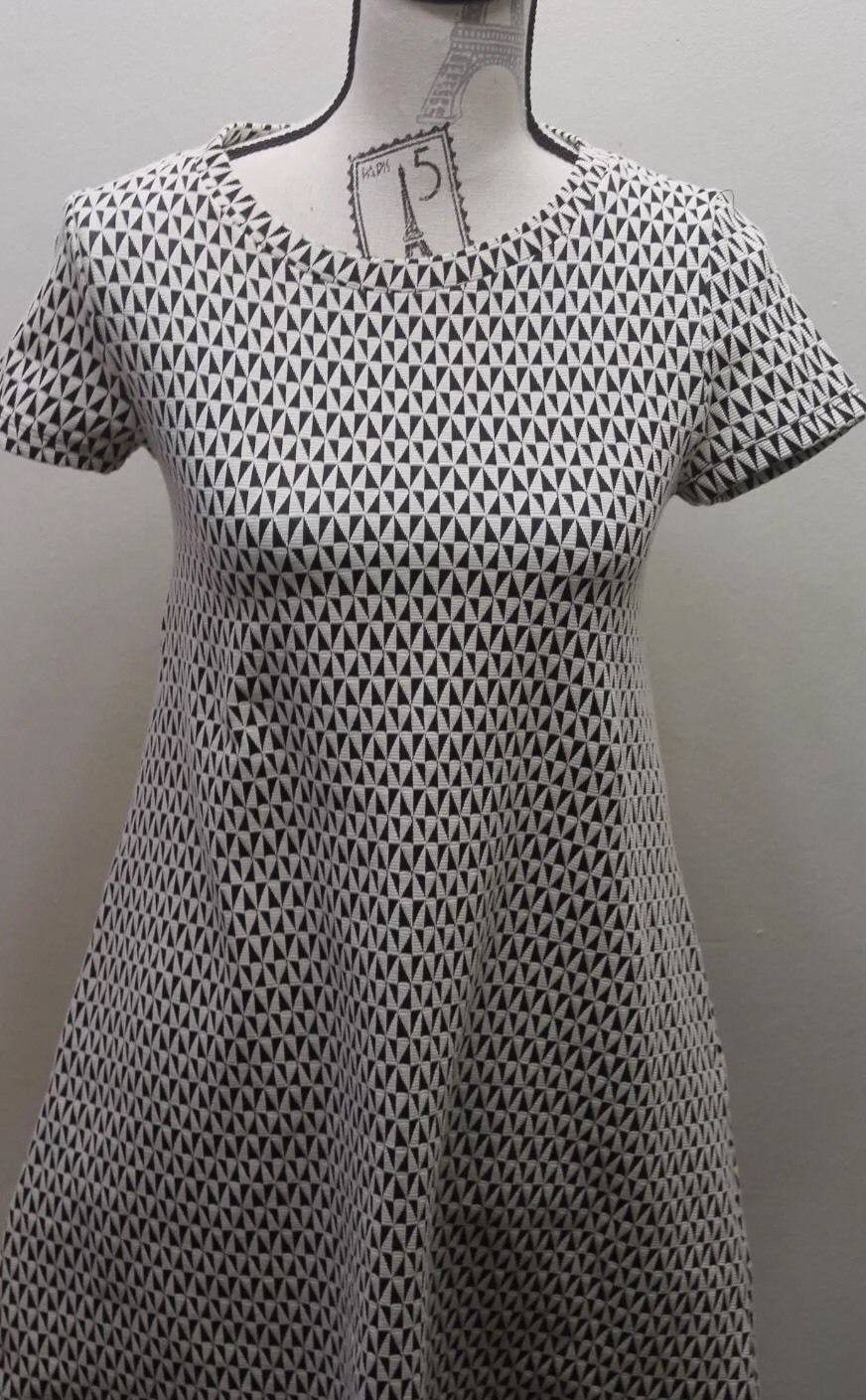 zara black and white knit dress