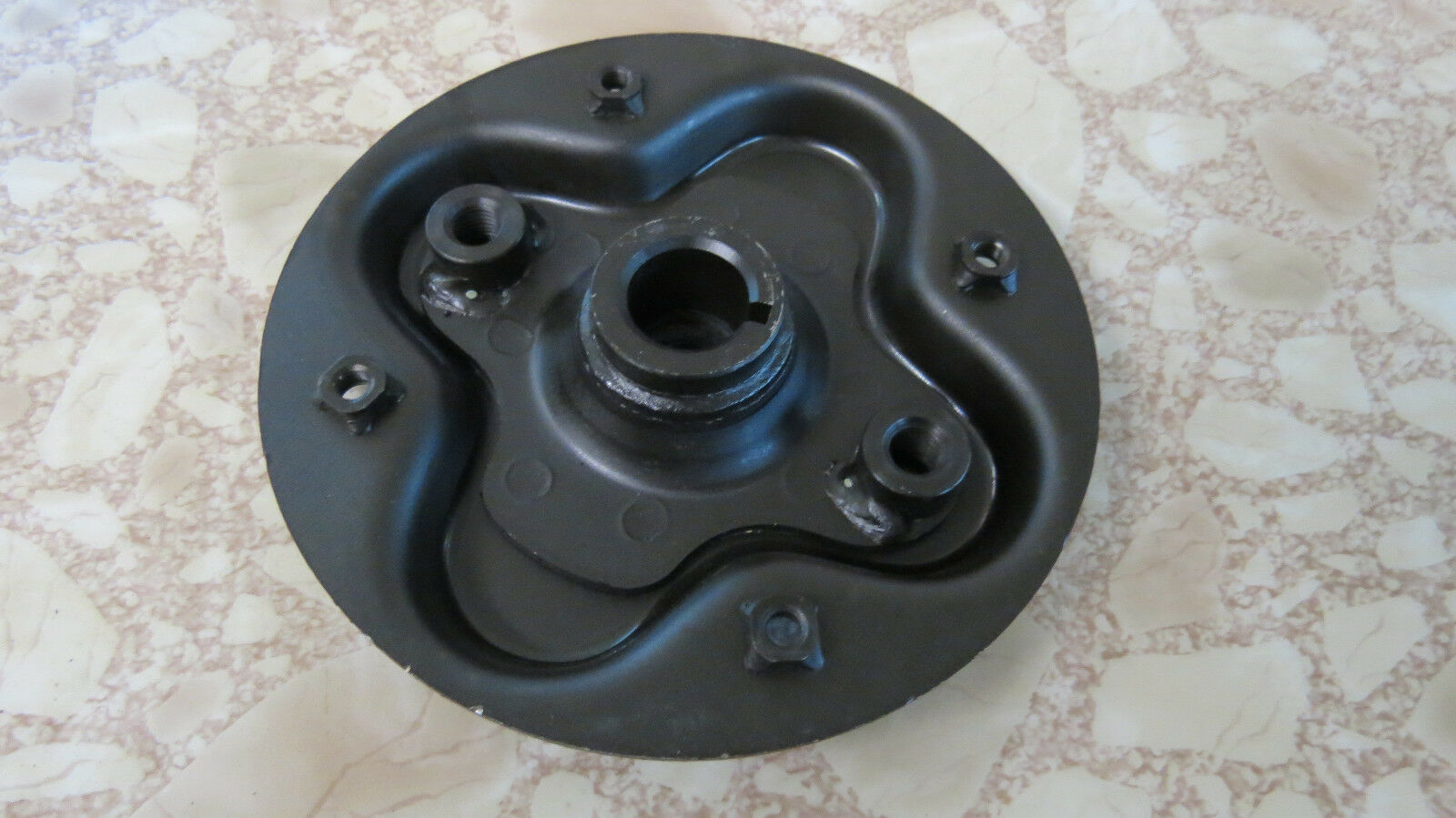 NOS HONDA 3813 Mower Lawn Tractor 38" DECK ROUND FAN BLADE HOLDER 76517 ...