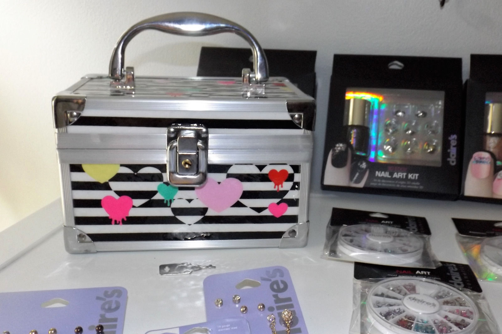 Claire's Jewelry Box Earring & Necklace Holder Nail Art Clutch Wristlet