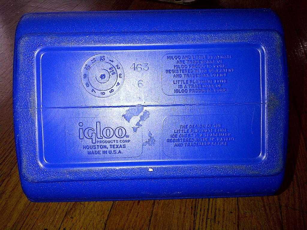 Little Playmate Elite Igloo Blue Ice Box Lunch Cooler Chest 6.5 Liter 7