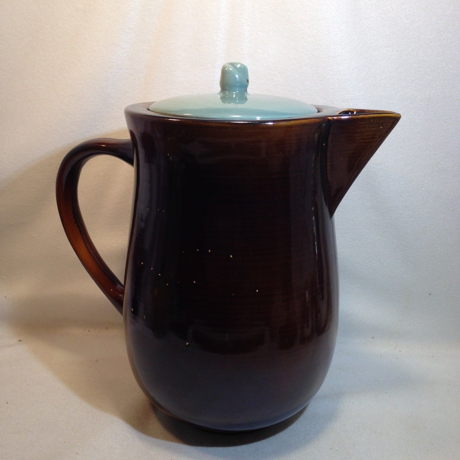 Red Wing Pottery Pitcher 1950s 1 Listing Red Wing Pottery Village Green Water Pitcher Jug W Lid C1951 10 1 4 128oz 62 45