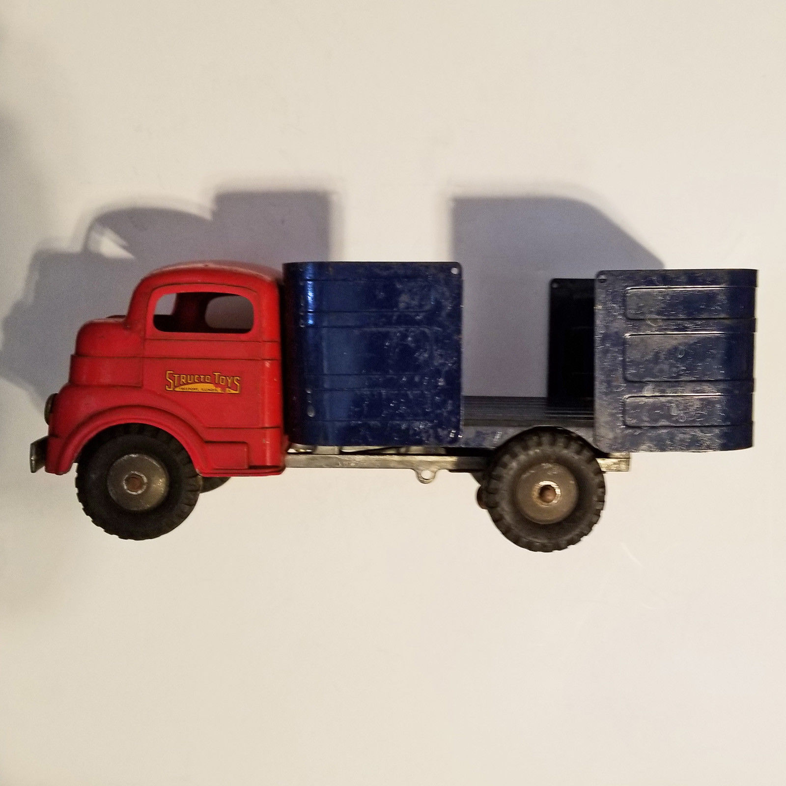 structo toy truck