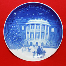 B&amp;G Bing and Grondahl 1987 Christmas in America Mini Plate 13cm White Ho... - $51.36