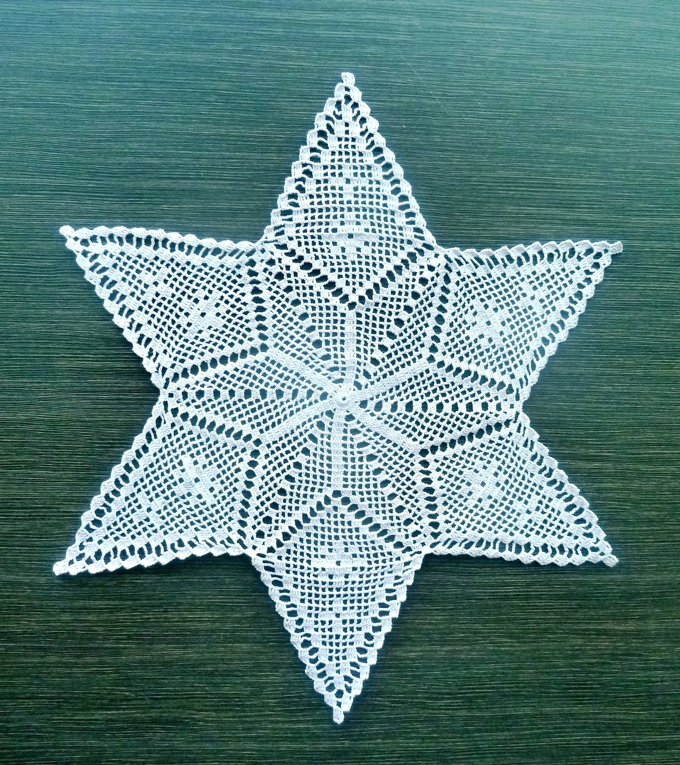 Gold and Silver Christmas Star Filet Crochet Doilies With Edging - Hand ...