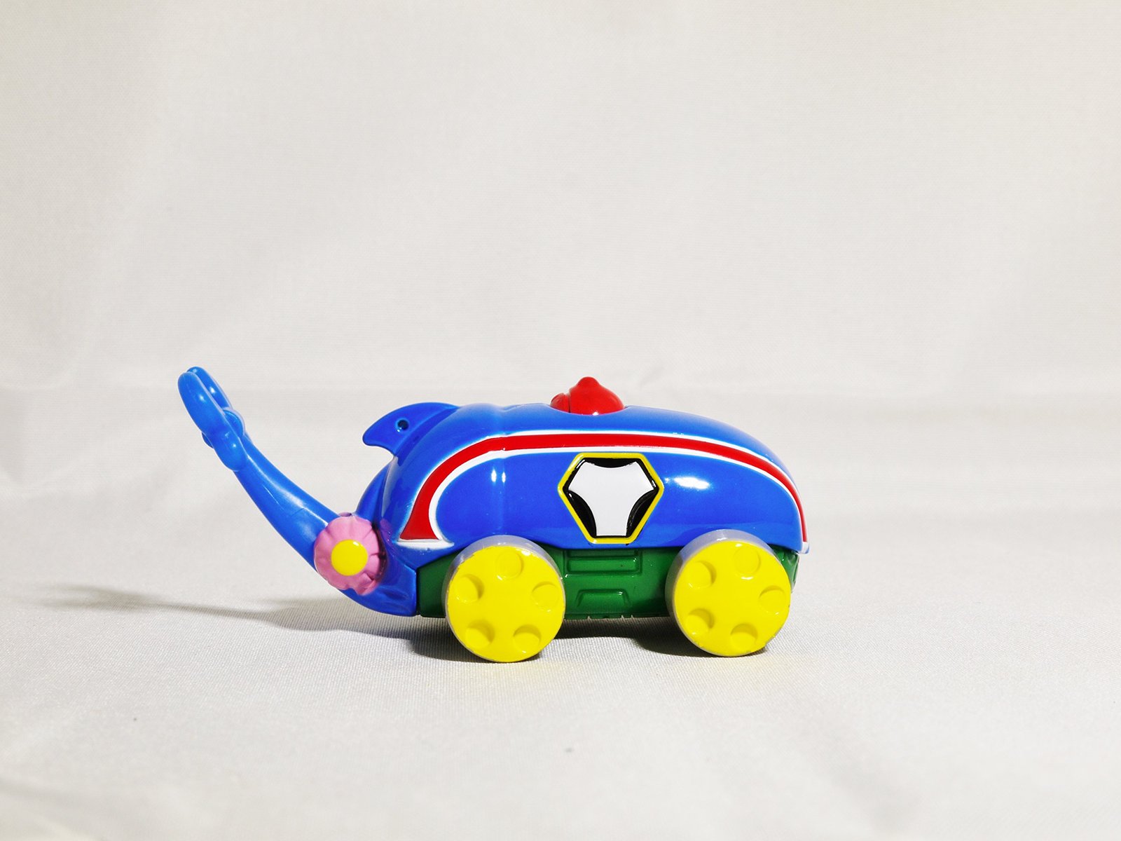 takara tomy diecast