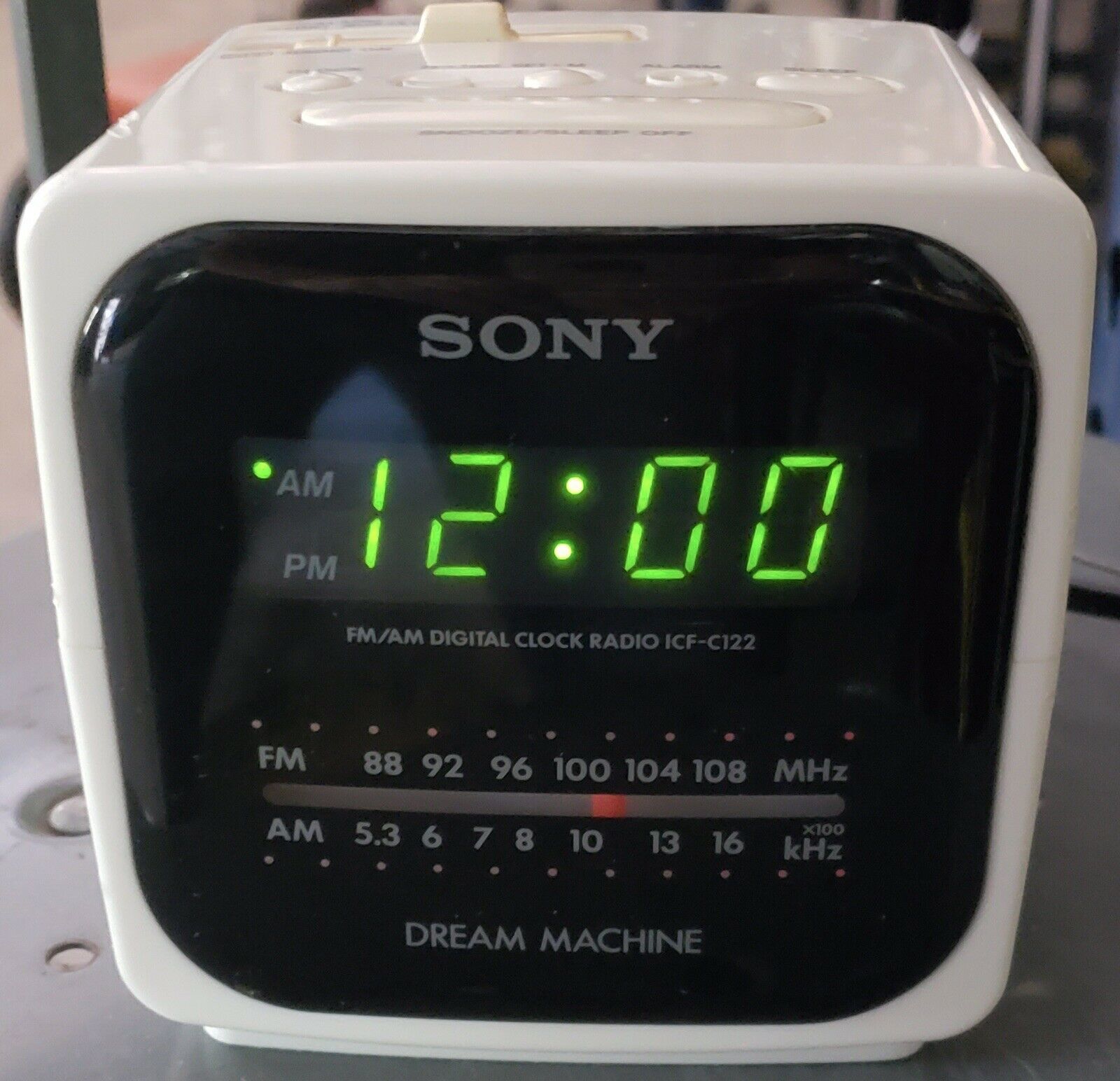 sony alarm clock cube