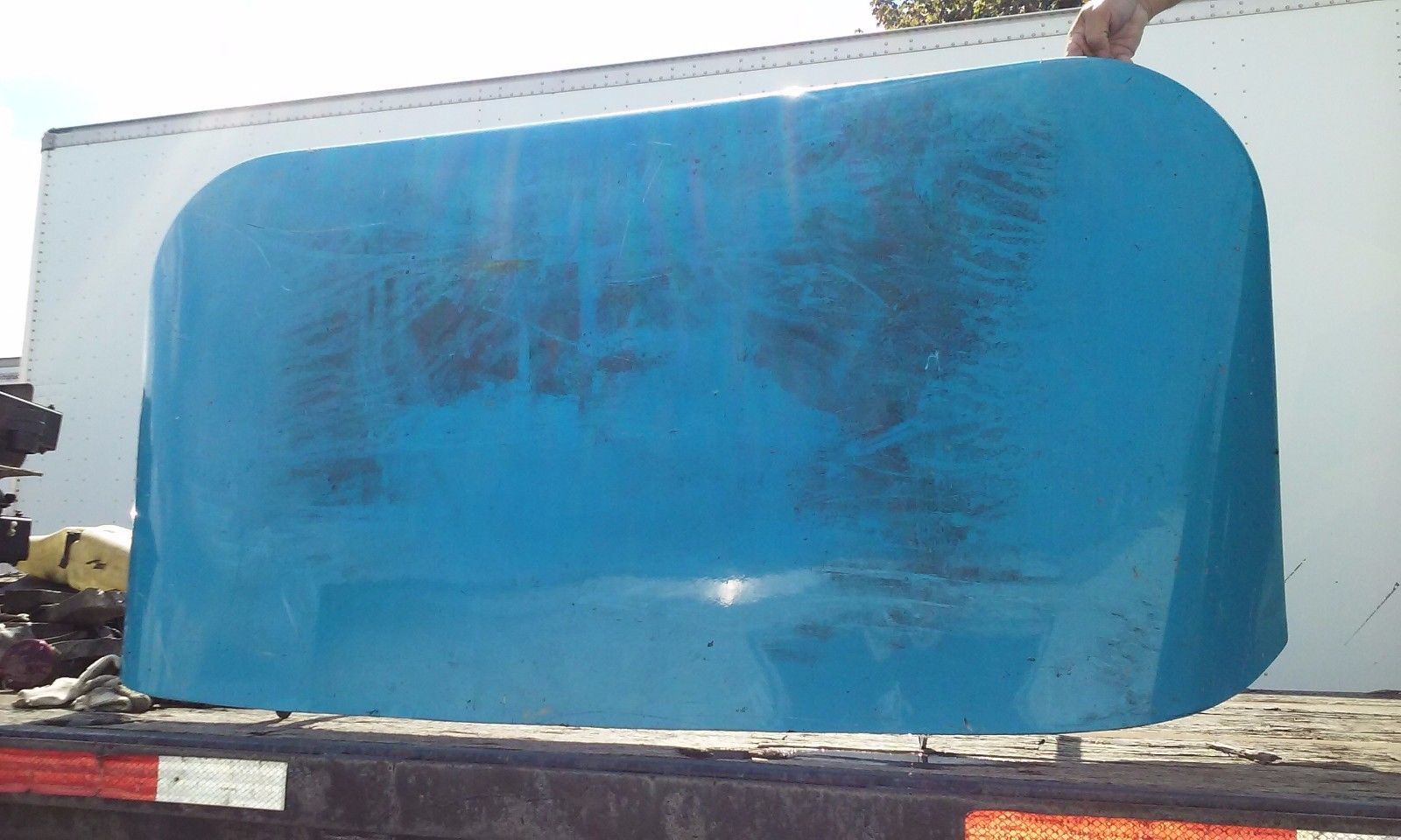 GENUINE VOLVO TRUCK ROOF WIND DEFLECTOR / AIR DAM 24425470 Commercial