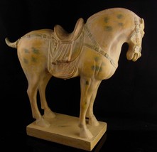 Horse1 thumb200