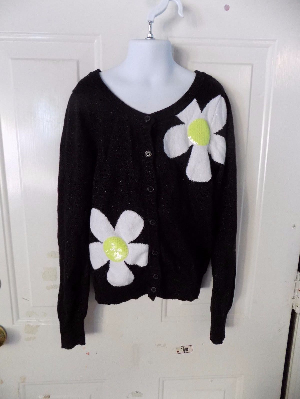 JUSTICE BLACK W/FLOWERS BUTTON FRONT CARDIGAN SIZE 12 GIRL'S EUC - $20.01
